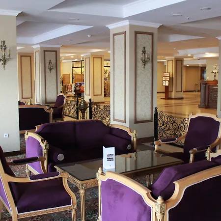 Grand Mir Hotel-3