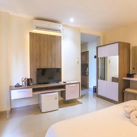 Canggu Dream Village Hotel And Suites-3