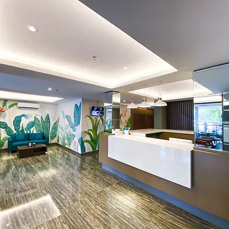 Lun Hotel Manado-3