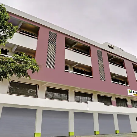 Itsy Hotels Oasis Pride-2