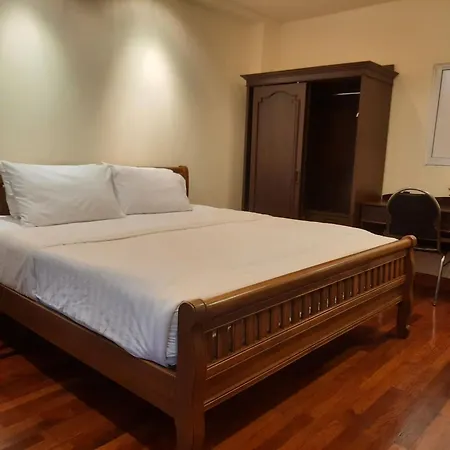 Prince Hotel Chiang Mai-3