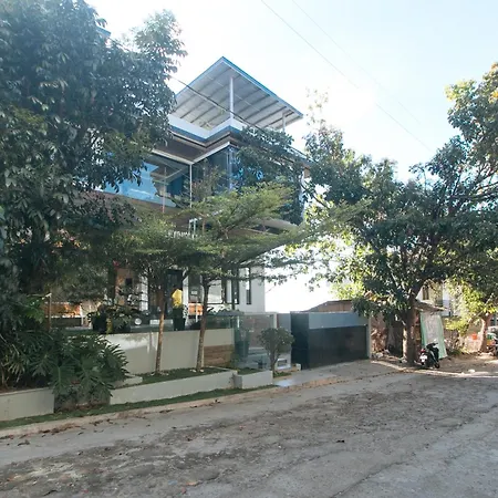 Reddoorz At Antons Loft Designer Resort Pansol Calamba Laguna-3