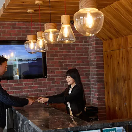 Traveller Inn - Tiehua-2