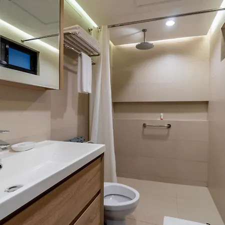 Tropicana Suites-2