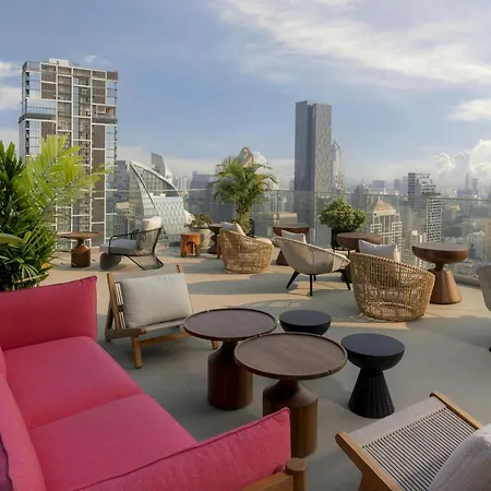 Moxy Bangkok Ratchaprasong-3