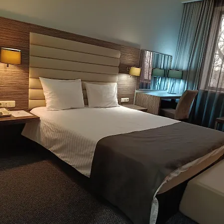 President Hotel By Hrazdan Hotel Cjsc-2