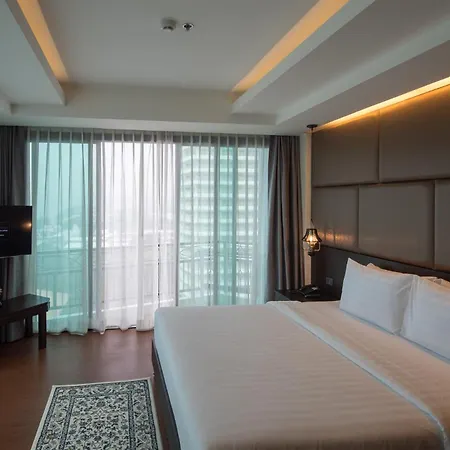 Bay Beach Resort Jomtien-3