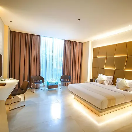 Fm7 Resort Hotel - Jakarta Airport-3
