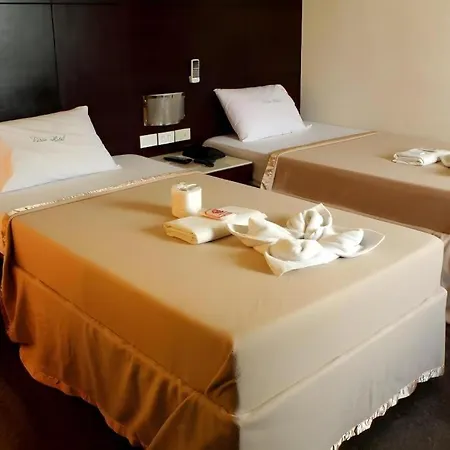 Vista Hotel Cubao-2