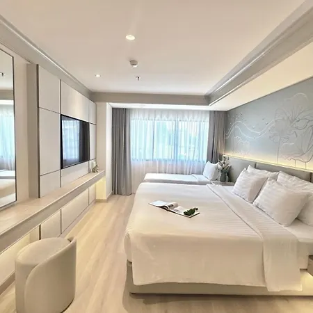 Centre Point Sukhumvit 10-3