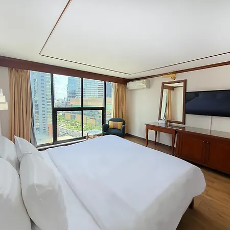 Pinnacle Lumpini Park Hotel-3