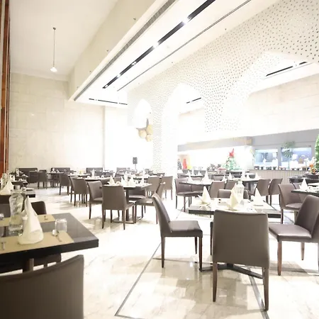 Radisson Hotel Agra-3