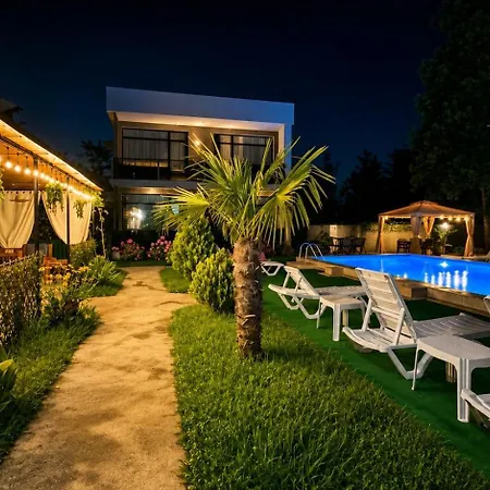 Apollo Plus Cottages-2