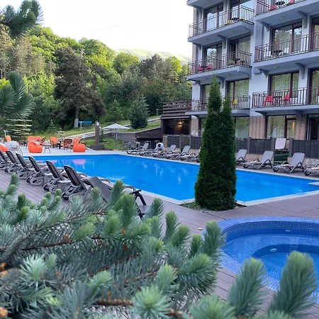 Best Western Plus Paradise Hotel Dilijan-3