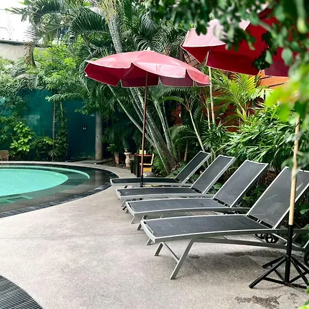 Manhattan Hotel Bangkok-3
