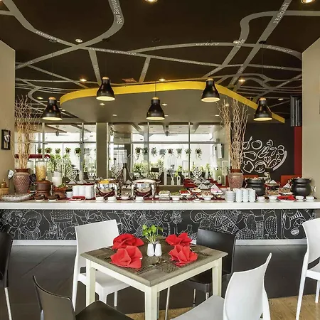 Ibis Surabaya City Center-2