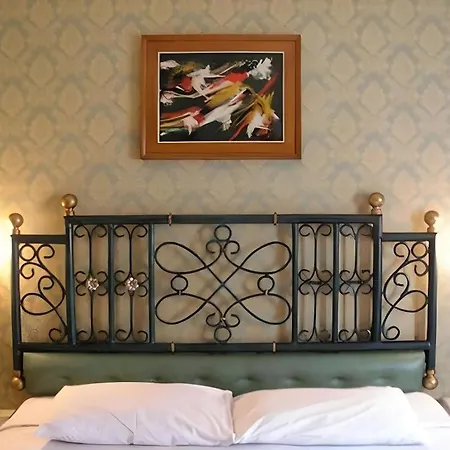 Classic Hotel-2
