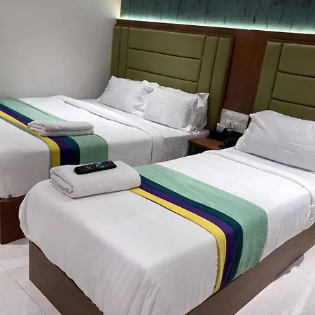 Ruby Hotel-3