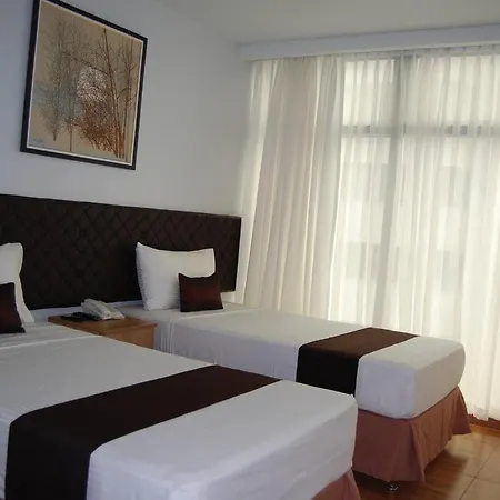 Capitol Central Hotel And Suites-2