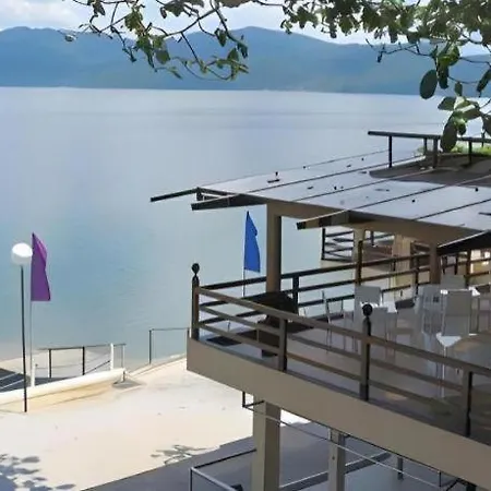 Anilao Awari Bay Resort-2