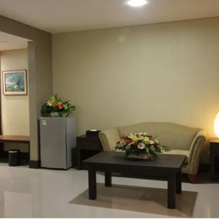 Bamboo Inn Hotel & Cafe-2