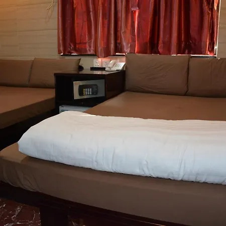 Everest Guest House-3