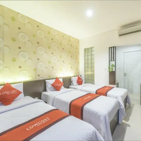Lowcost Bed & Breakfast-2