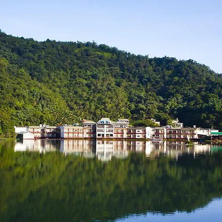 Lakeside Resort-3