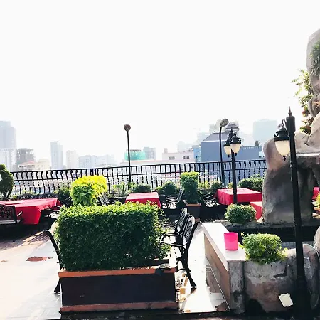 Hotel Luxury World-2