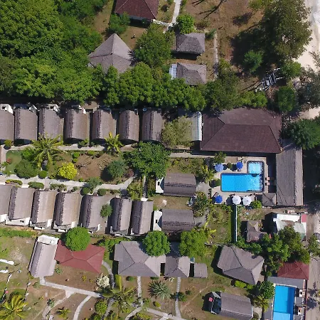 Sandy Beach Bungalows-2