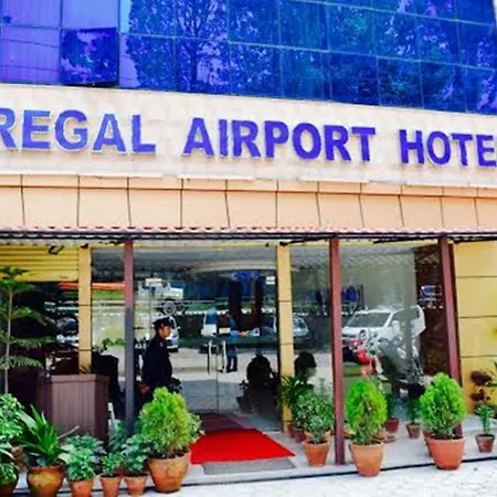 Hotel Regal Airport-3