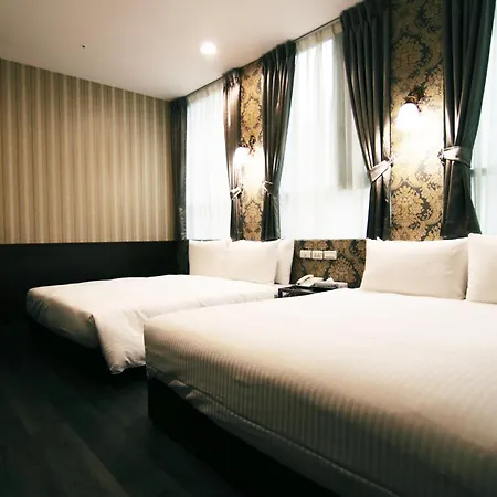 Lumière Town Hotel-2