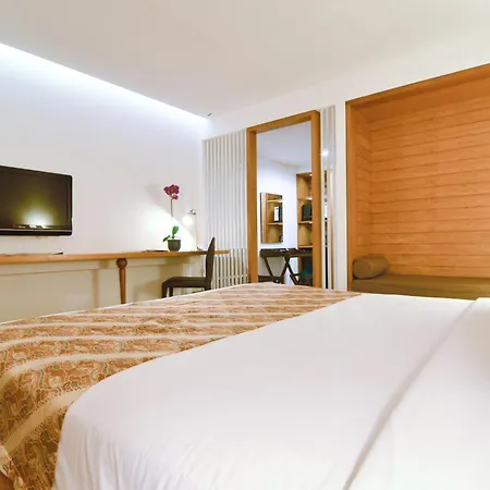 Gumilang Regency Hotel-3