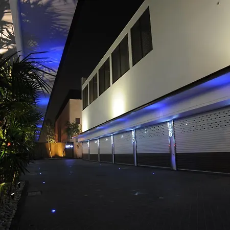 Motel Stars-3