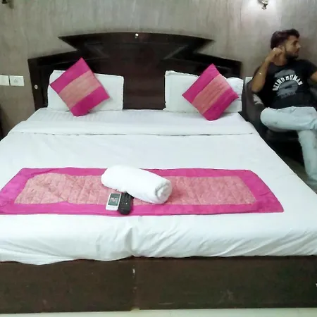 Airport Hotel Noratan Palace-2