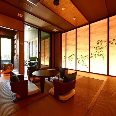 Balinese Onsen Ryokan Hakone Airu-3