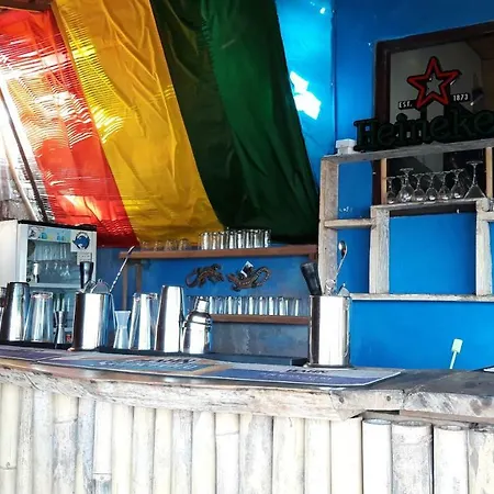 Barracuda Beach Hostel-2