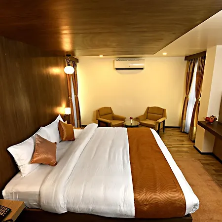 The Milestone Hotel-2