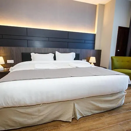 Lintas Platinum Hotel-3