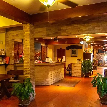 Chang Charlie Inn, Boutique-2