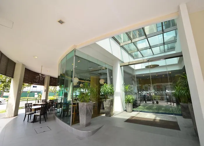 Aqueen Hotel Lavender