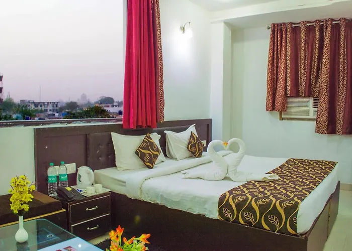 Hotel Taj Galaxy