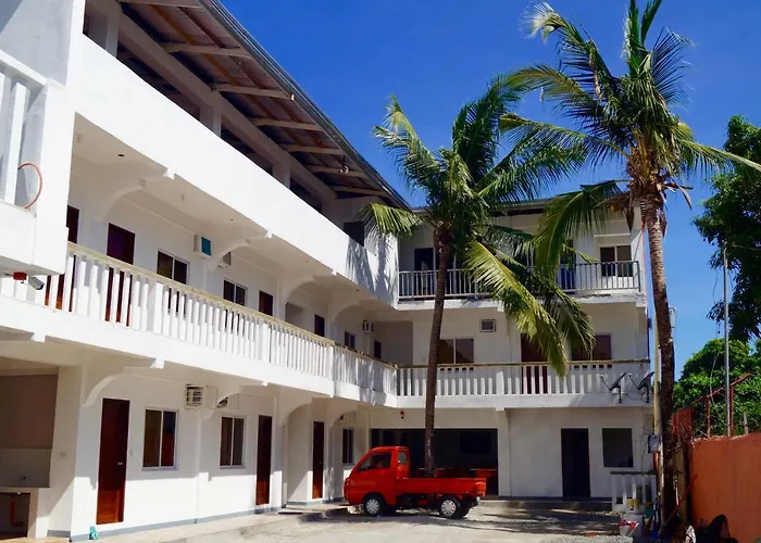Hana Natsu Resorts Beach & Hotel Morong 