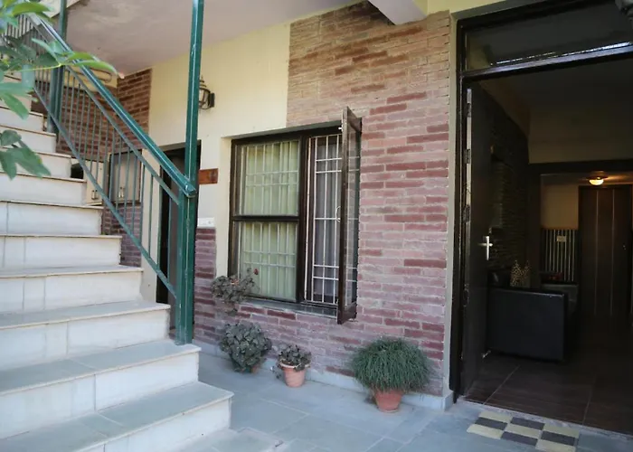 Kasauli Residency Hotel