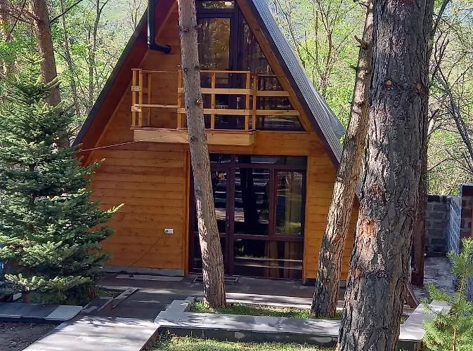Woodland Cottages