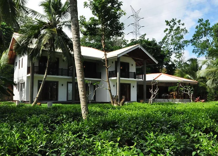 Villa Peacock Walahanduwa