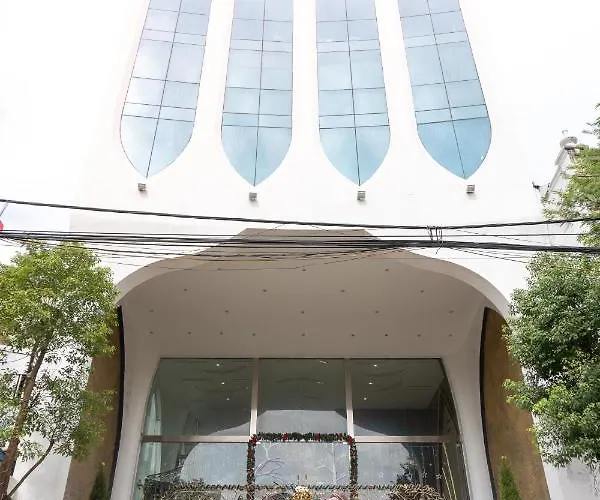 Imperial Boat Hotel Hai Phong