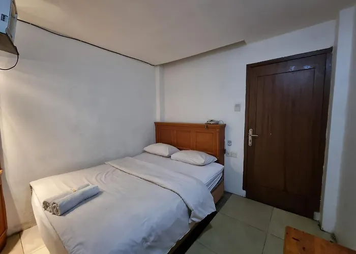 Oyo 90952 Hotel Grand Sirao Medan