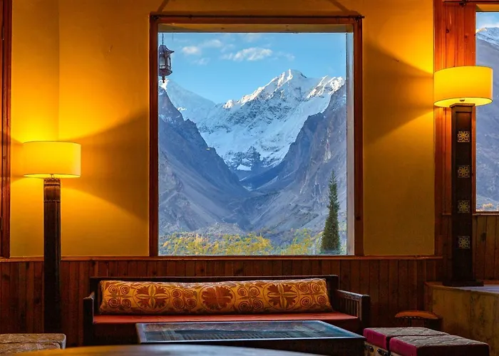 Roomy Daastaan Hotel, Karimabad 