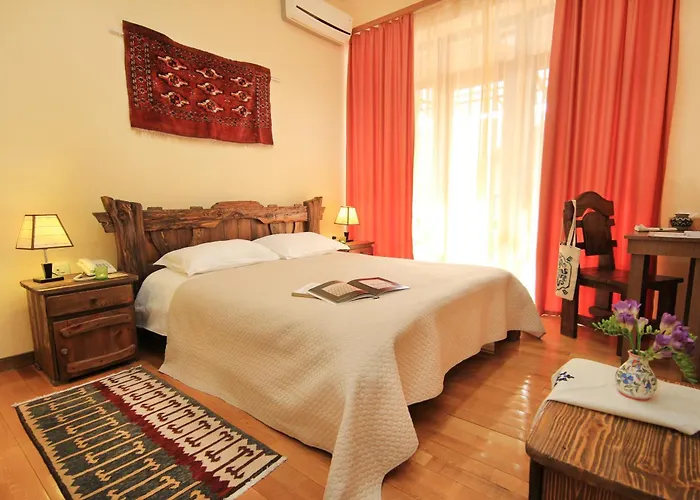 Silk Road Hotel